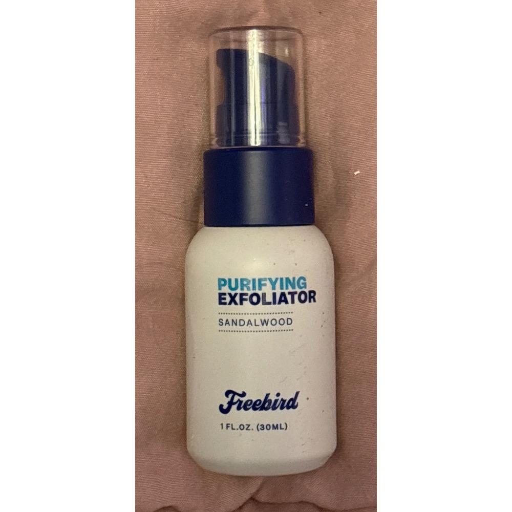 NEW Freebird Mens Purifying‎ Exfoliator Sandalwood Face Scrub 1oz